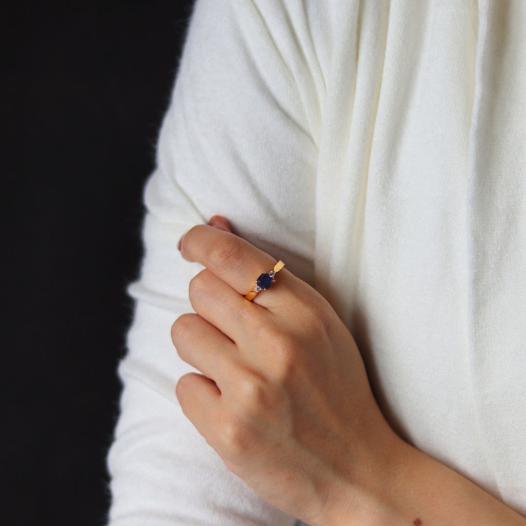 Cushion Cut ring