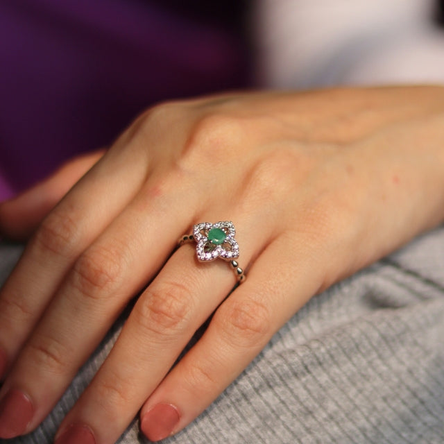 Quatrefoil Ring