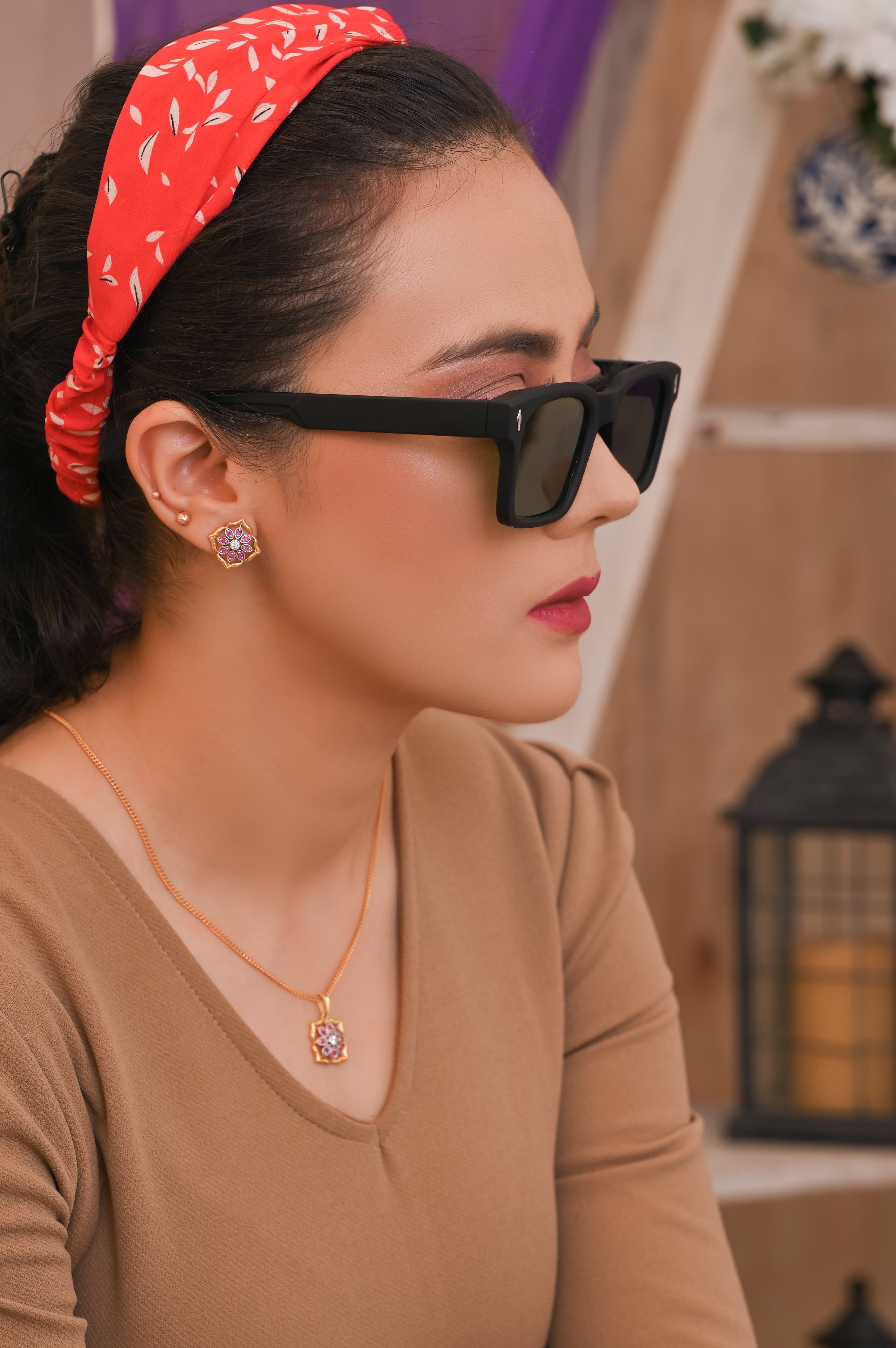 Ruby Centered Flower Tops