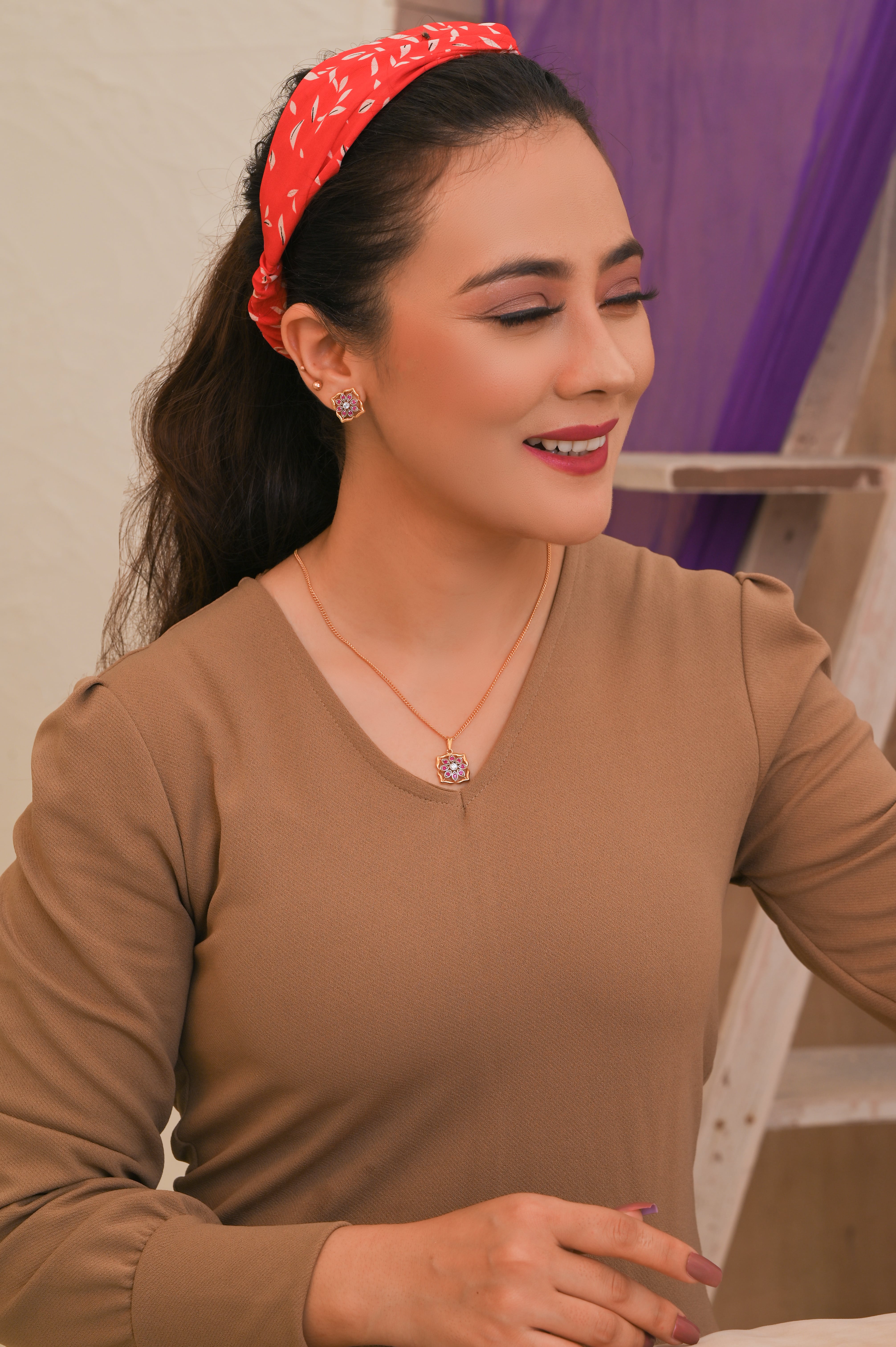 Ruby Centered Sunflower Set