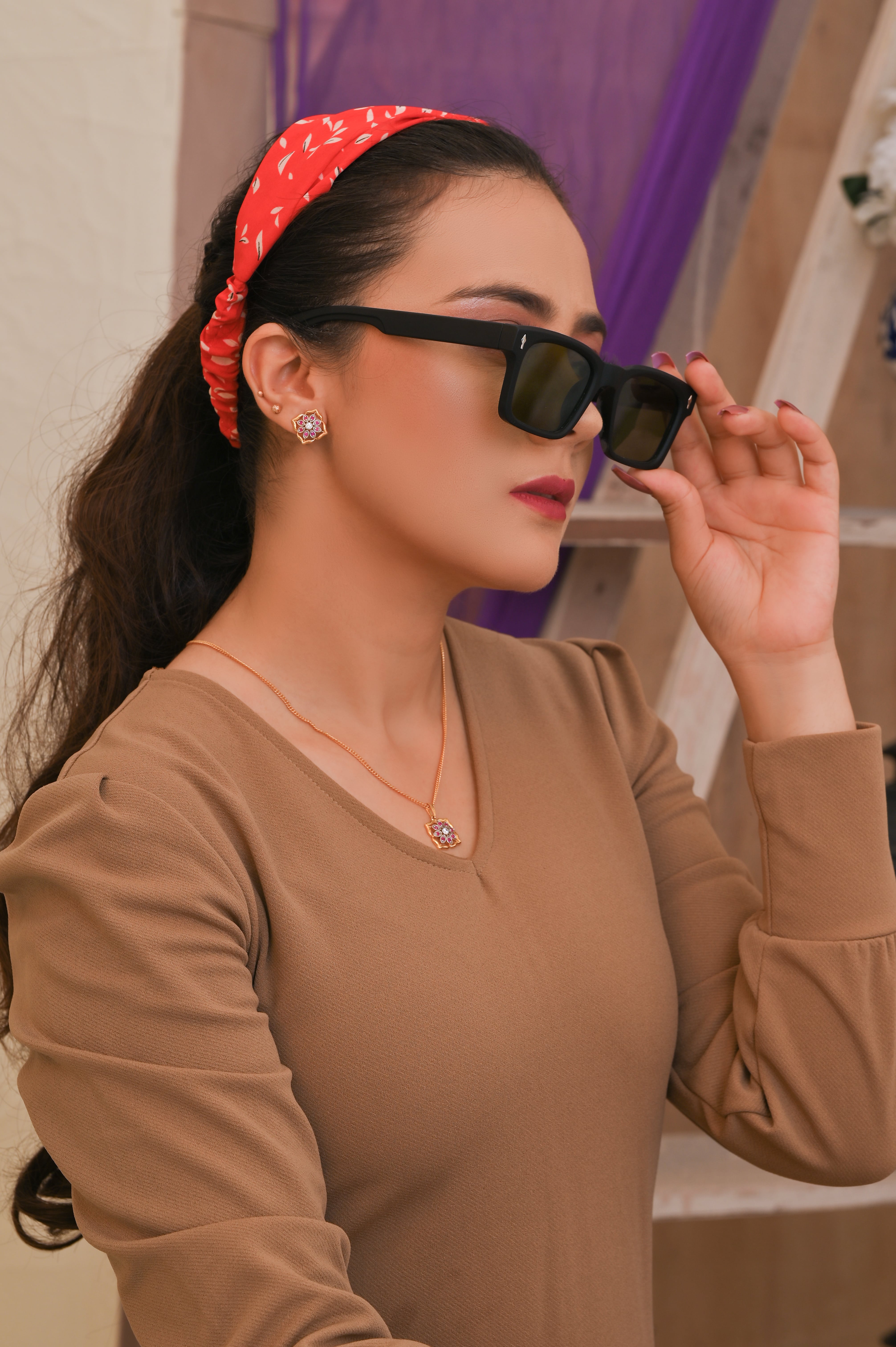 Ruby Centered Flower Tops