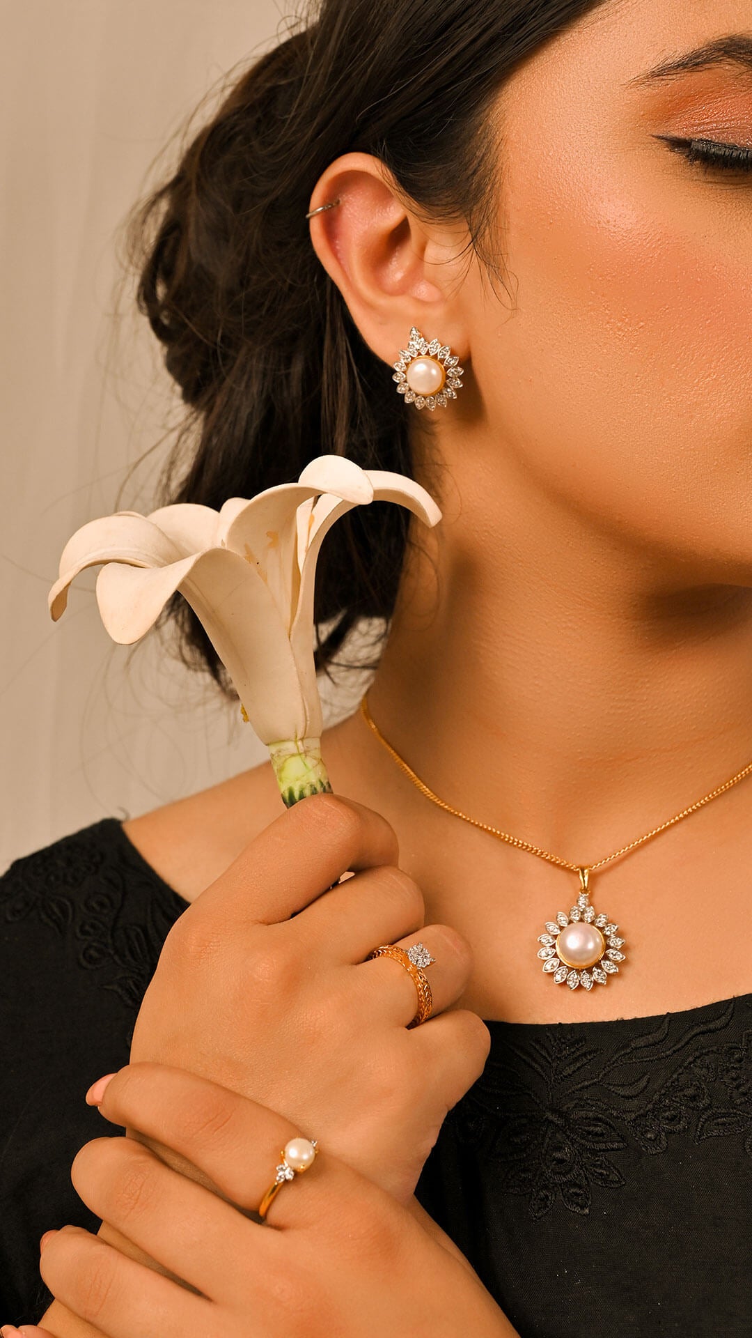 Fleur Pearl Pendant