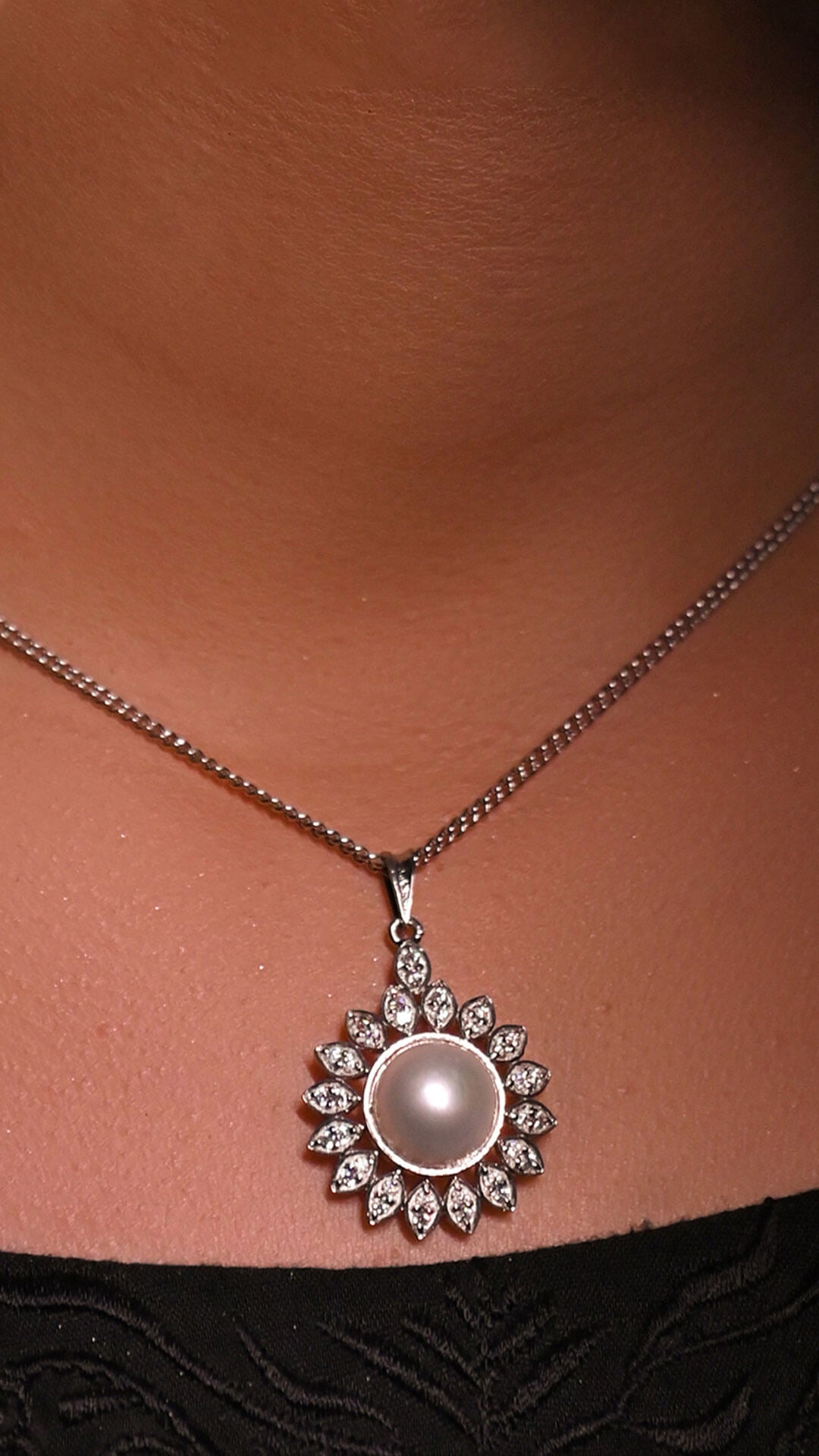 Fleur Pearl Pendant