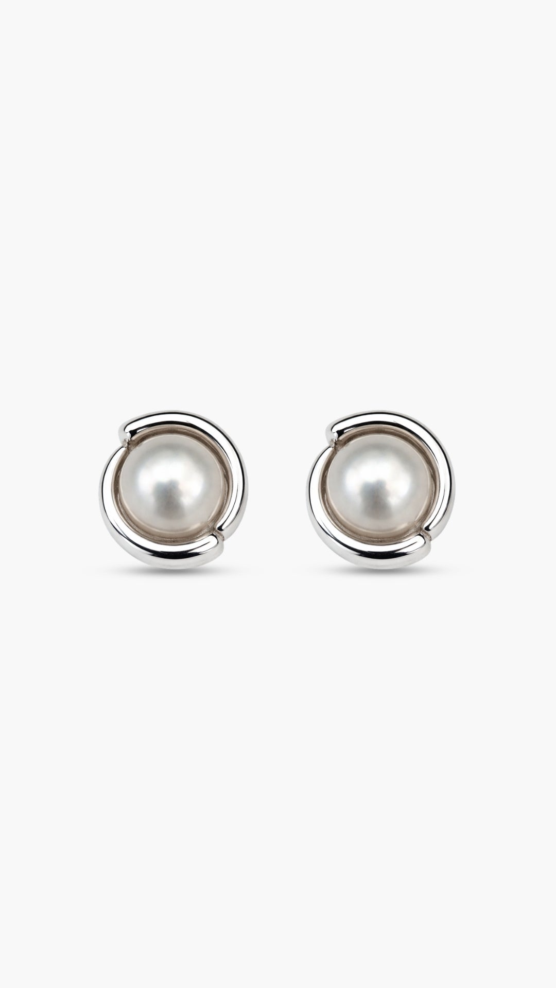Pearl Swirl Studs