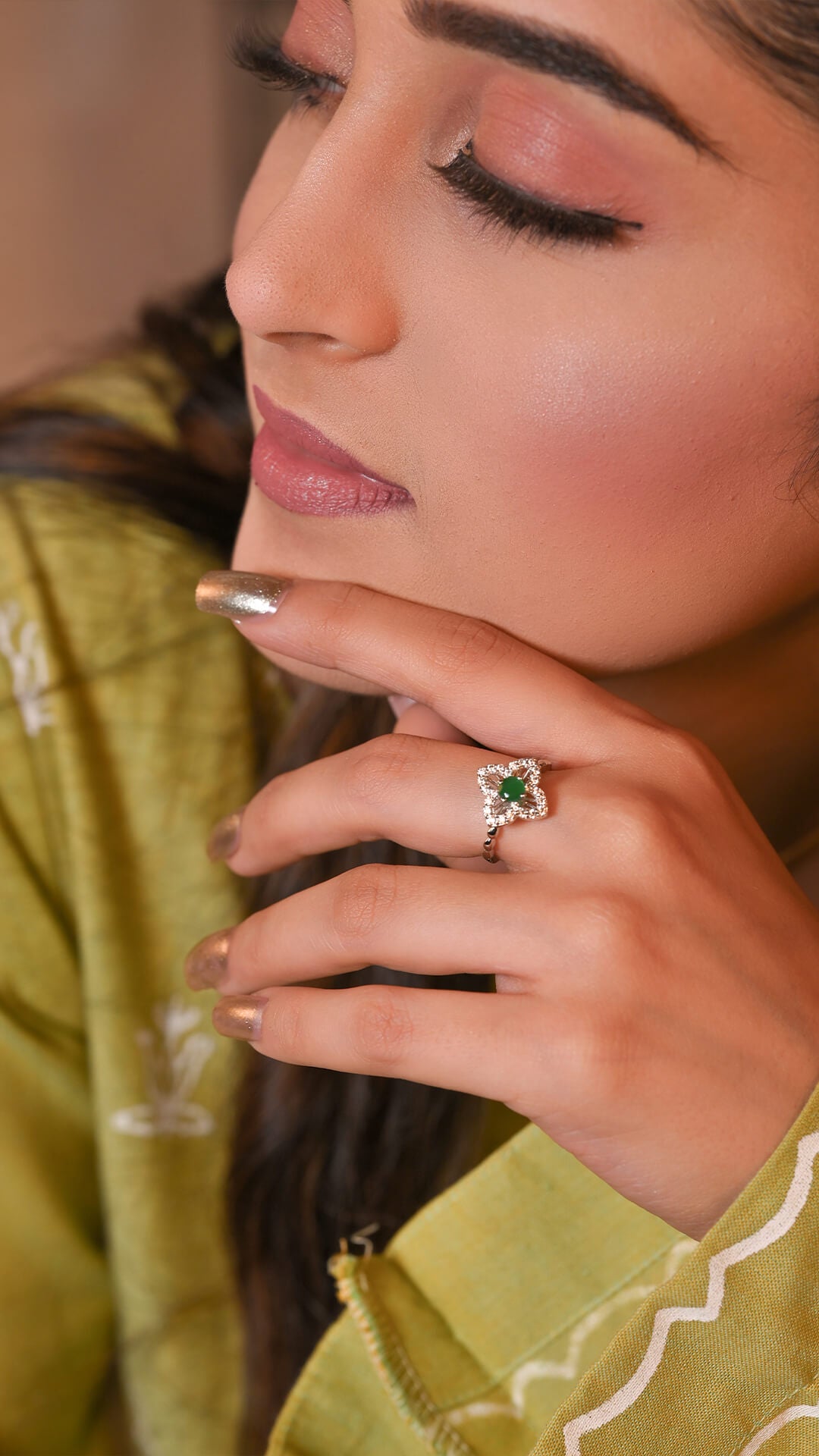 Quatrefoil Ring