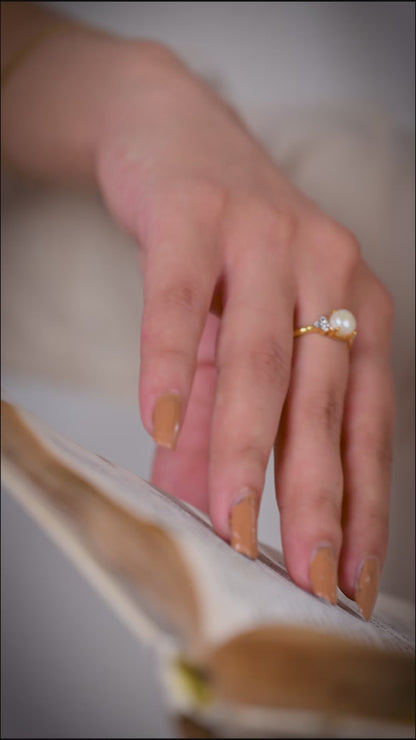 Miray Pearl Ring