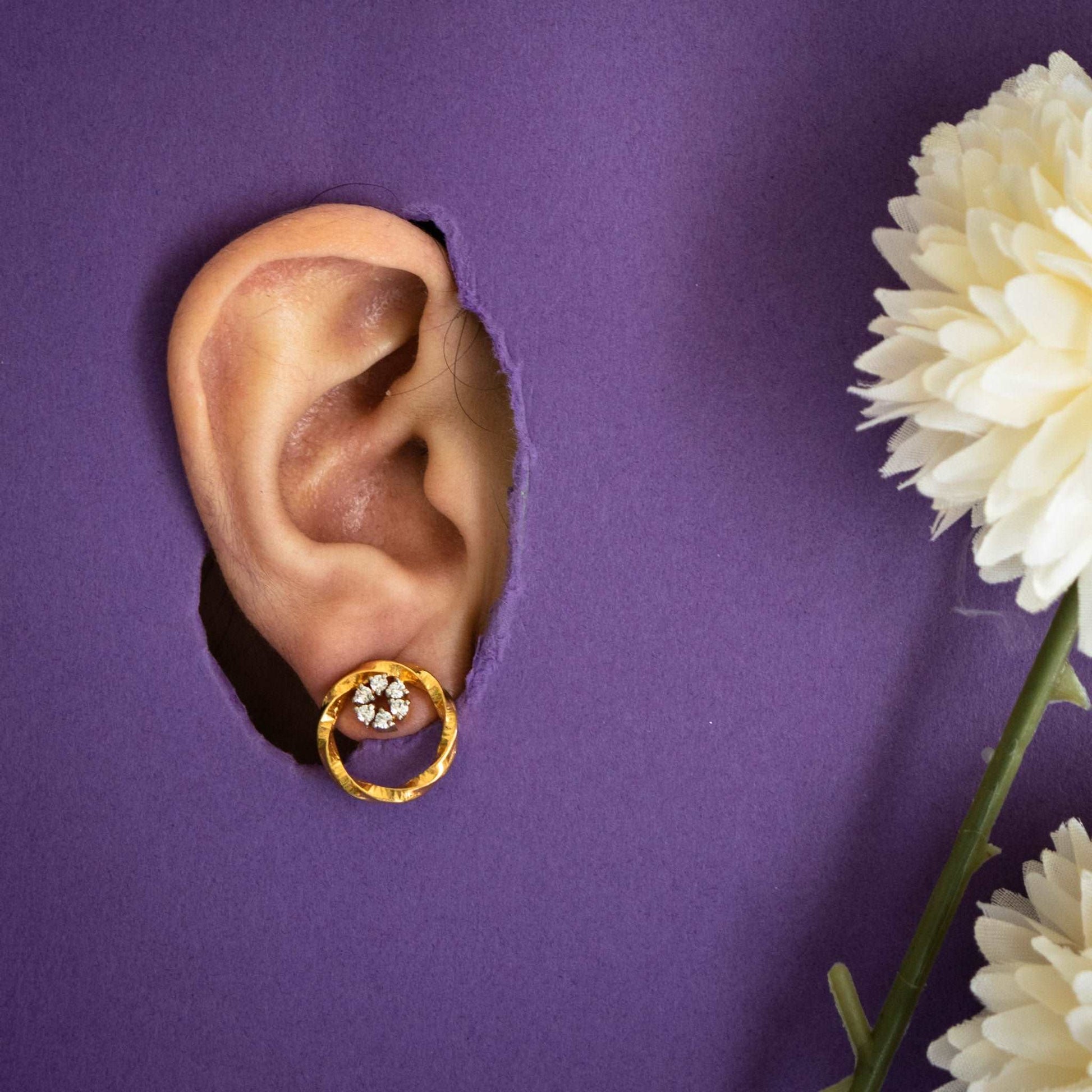 Twisted Circular Set
