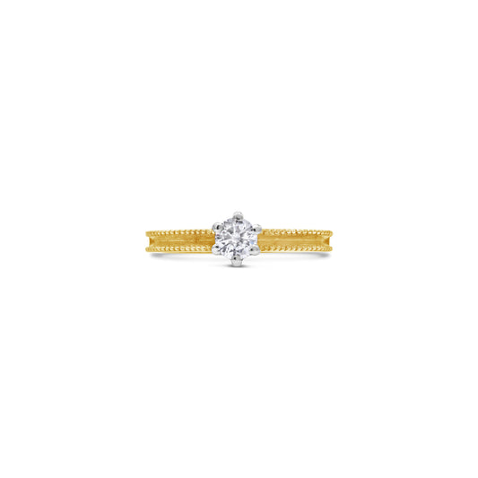 Classic Zircon Ring