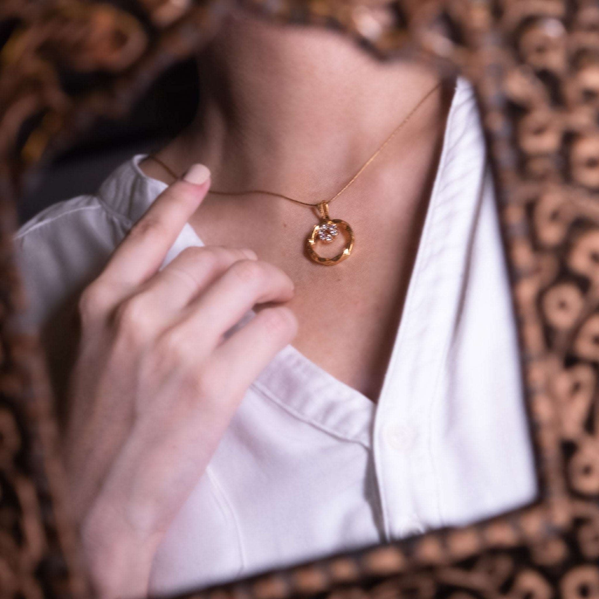 Twisted Circular Pendant