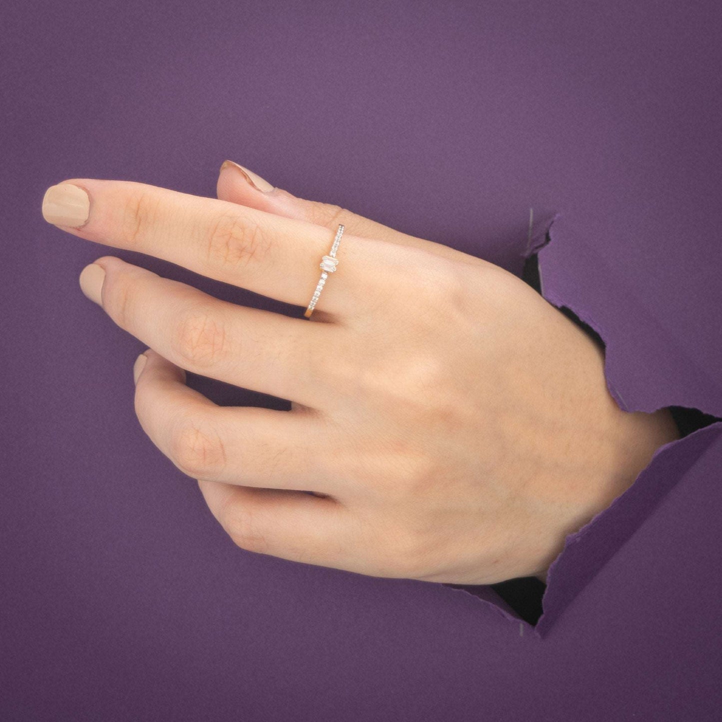 Zircon Baguette Ring